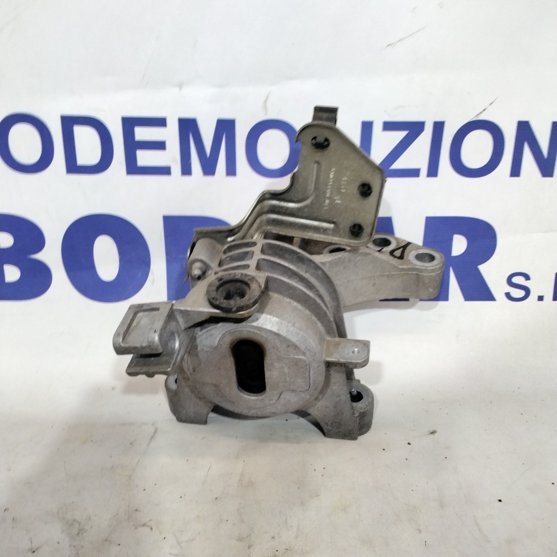 Supporto motore destro alfa romeo giulietta 1.4 turbo benzina anno 291 –  Alborcar Srl