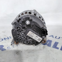 Carica l&#39;immagine nel visualizzatore di Gallery, Alternatore volkswagen golf 1.6 TDI  codice: 03L903023L (sf15p7)
